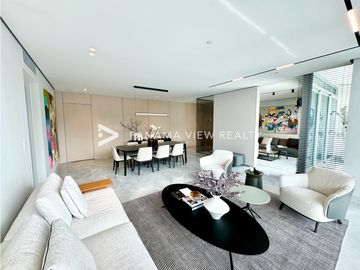 THE IVY / SANTA MARIA / VENTA