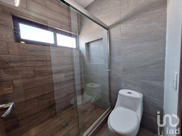 CASA DE 3 RECAMARAS EN VENTA EN FRACCIONAMIENTO PRIVADO, MODELO GIRONA, CD JUAREZ
