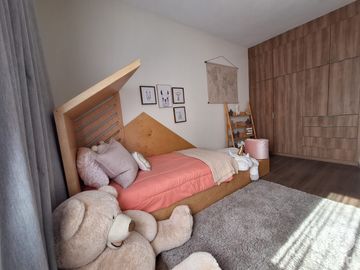 CASA DE 3 RECAMARAS EN VENTA EN FRACCIONAMIENTO PRIVADO, MODELO GIRONA, CD JUAREZ