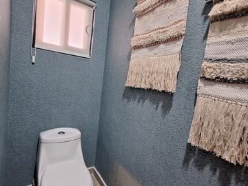 CASA DE 3 RECAMARAS EN VENTA EN FRACCIONAMIENTO PRIVADO, MODELO GIRONA, CD JUAREZ