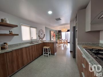 CASA DE 3 RECAMARAS EN VENTA EN FRACCIONAMIENTO PRIVADO, MODELO GIRONA, CD JUAREZ