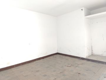 ! oportunidad para inversión ! Casa En Venta  Excelente Ubicación. Cod V8598