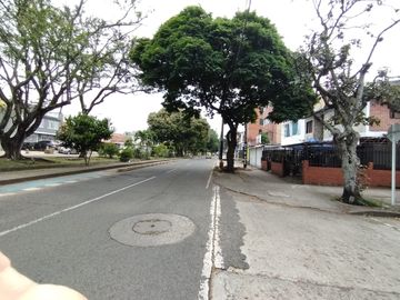 ! oportunidad para inversión ! Casa En Venta  Excelente Ubicación. Cod V8598