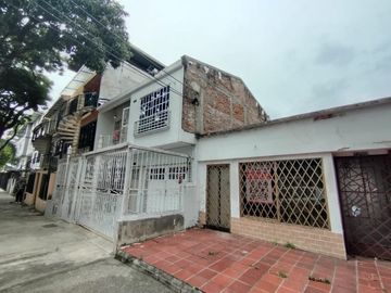 ! oportunidad para inversión ! Casa En Venta  Excelente Ubicación. Cod V8598