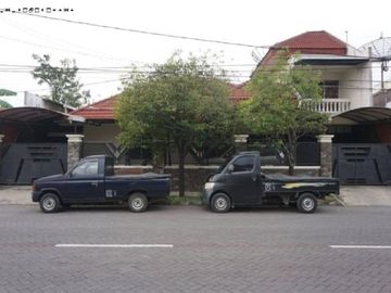 Rumah HITUNG TANAH Kutisari Indah