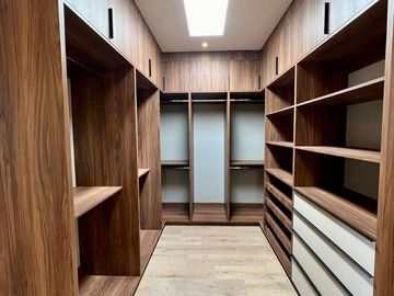 Residencia PREMIUM Altozano Queretaro, GRAN JARDIN y colinda  RESERVA ECOLOGICA