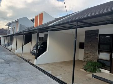 Rumah Baru SIAP HUNI Dekat Tol Gedebage Cinambo Kodya Bandung