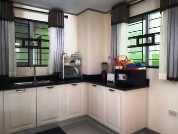 Fully Furnished with 4 Bedroom House for Sale / Rent in Angeles City Near KoreanTown