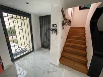 Casa en venta en Lomas de Tecamachalco