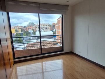apartamento en arriendo en san patricio-usaquén. Cod A127499