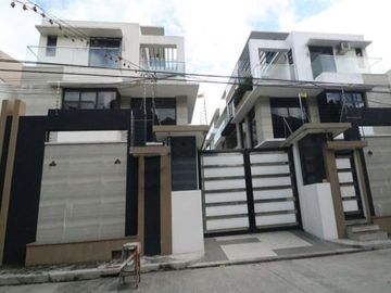 Spacious House and Lot for Sale in New Manila PH2124 A