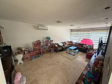 VENTA DE CASA EN PEDREGAL 1