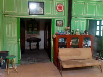 Rumah Luas Dengan Desain Klasik Dekat Kraton Yogyakarta