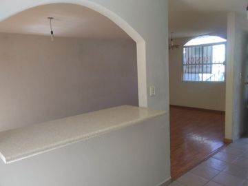 CASA EN VENTA PROL. ADORATRICES, VNSA  SECTOR ENCINOS, AGUASCALIENTES