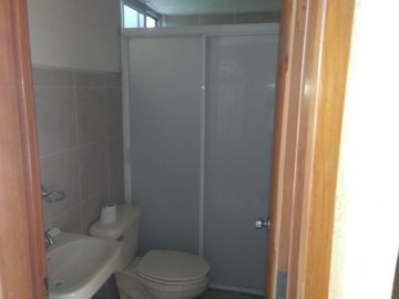 CASA EN VENTA PROL. ADORATRICES, VNSA  SECTOR ENCINOS, AGUASCALIENTES