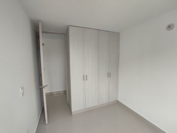 apartamento en venta en alameda del rio. Cod V104473