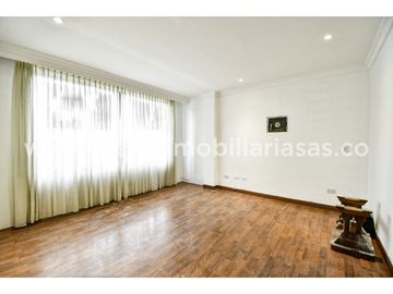 Venta Casa Comercial Sector La Camelia, Manizales