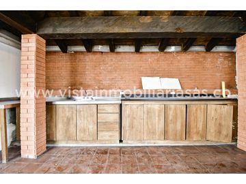 Venta Casa Comercial Sector La Camelia, Manizales