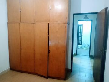 Casa 5 amb. en Venta en Merlo