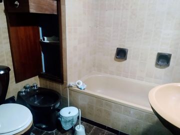 Casa 5 amb. en Venta en Merlo