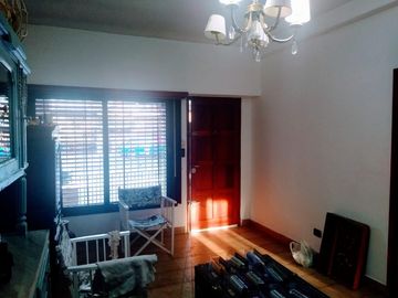 Casa 5 amb. en Venta en Merlo