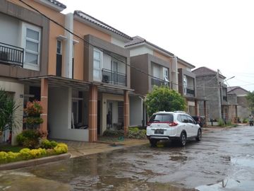 RUMAH DIJUAL DI PONDOK MELATI JATIMURNI DEKAT TOL JATIWARNA