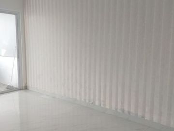 Rumah mewah 2 lt siap huni ada pool di Cipedak Jak Sel