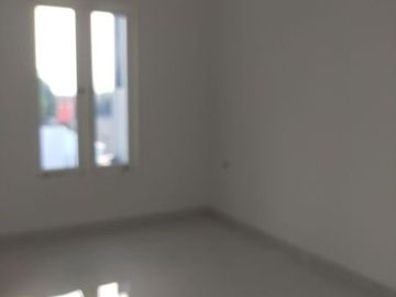 Rumah mewah 2 lt siap huni ada pool di Cipedak Jak Sel