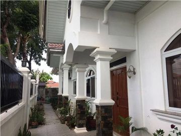 450sqm Bungalow House And Lot for SALE with pool in Angeles City near Marquee Mall