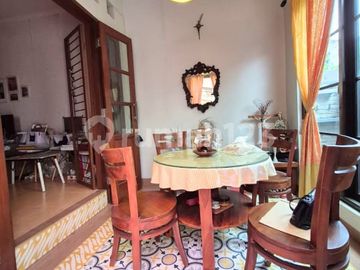 Rumah Terawat Lokasi Strategis di Cinere - Harga Nego
