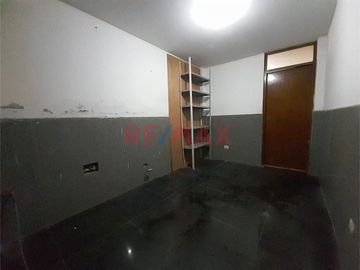 Venta De Casa Con Cochera En Urbanizacion San Diego - Smp