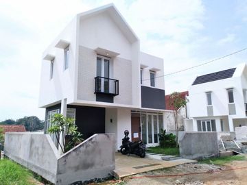 Hunian asri mewah semi villa di kodya dkt BORMA CIKUTRA dan pahlawan