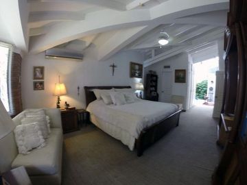 VENTA DE  VILLA ESPECTACULAR CON DEPARTAMENTO VÍA SAMBORONDON