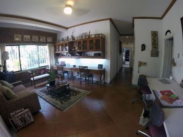 VENTA DE  VILLA ESPECTACULAR CON DEPARTAMENTO VÍA SAMBORONDON