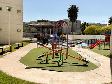 Oportunidad: Dpto 3D1B Amoblado en Puertas del Mar UF 2.200
