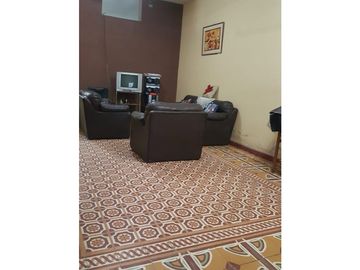 VENTA DE CASA CERCA AL MERCADO MOSHOQUEQUE EN  JLO DE CHICLAYO