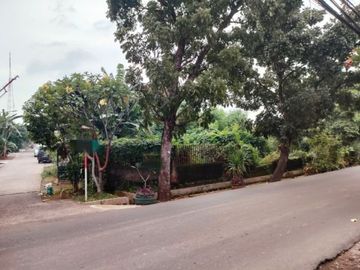 KAVLING HOEK NGANTONG DI MERUYA SELATAN JAKARTA BARAT