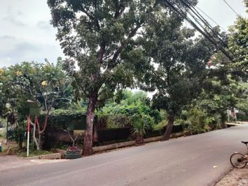 KAVLING HOEK NGANTONG DI MERUYA SELATAN JAKARTA BARAT