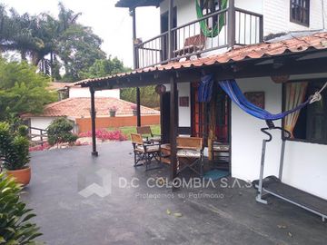 VENTA de EDIFICIOS en LA TEBAIDA