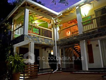 VENTA de EDIFICIOS en LA TEBAIDA
