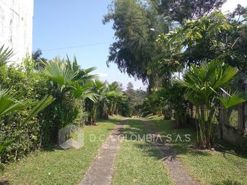 VENTA de EDIFICIOS en LA TEBAIDA