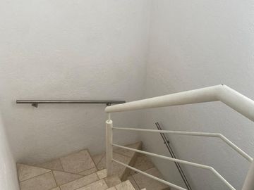 CASA EN VENTA EN FRACCIONAMIENTO LOMAS TETELA CUERNAVACA, MORELOS