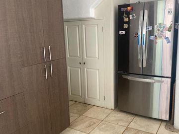 CASA EN VENTA EN FRACCIONAMIENTO LOMAS TETELA CUERNAVACA, MORELOS