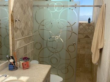 CASA EN VENTA EN FRACCIONAMIENTO LOMAS TETELA CUERNAVACA, MORELOS