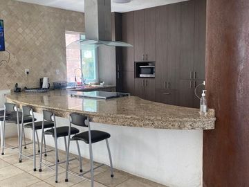 CASA EN VENTA EN FRACCIONAMIENTO LOMAS TETELA CUERNAVACA, MORELOS