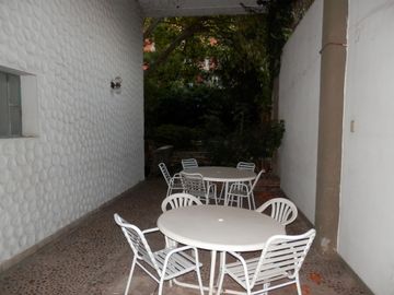 Duplex 6 amb/con dep./balcón terraza/parrilla y pileta.