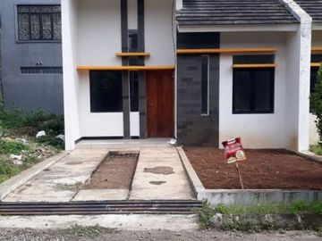 Hunian asri ala villa sejuk dkt TOL BUAHBATU Ciwastra