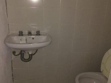 LOCAL  EN VENTA EN BARRIO ABASTO