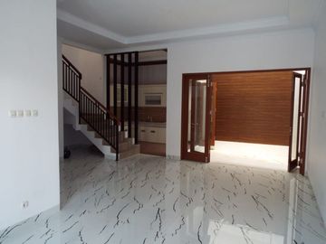 Rumah baru eksklusif Lebak Bulus dekat RS Fatmawati Jakarta