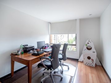 apartamento en venta en la colina campestre. Cod V261077